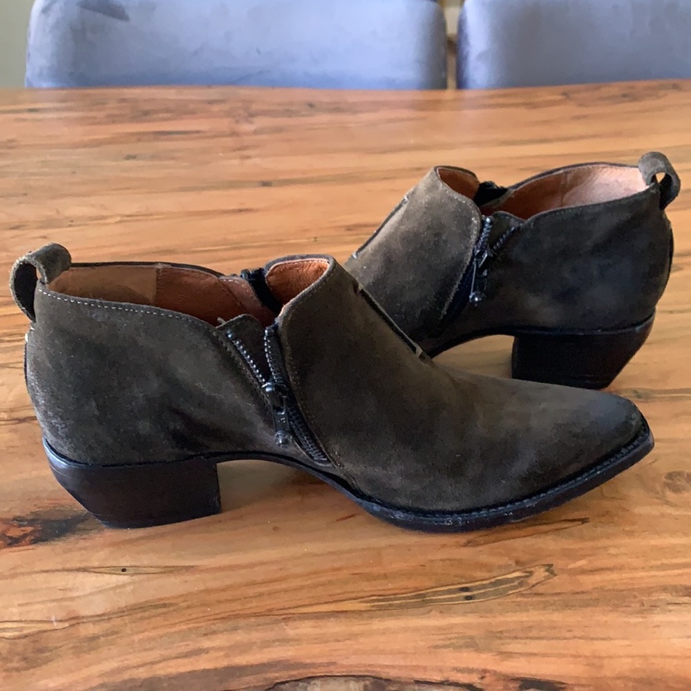 Sz 9.5 FRYE Sacha Moto Bootie